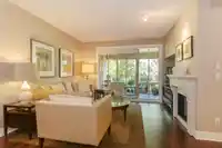 210 16477 64 AVENUE - thumbnail 2