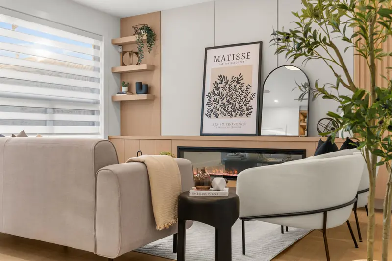 4818 42A AVENUE - photo 2 of 25