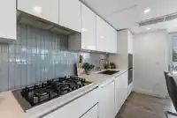 308 10428 WHALLEY BOULEVARD - thumbnail 7