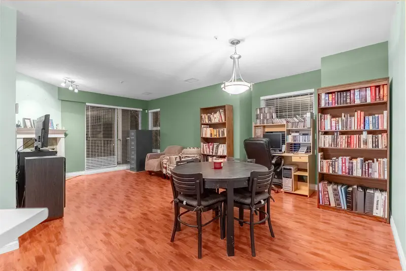 505 1032 QUEENS AVENUE - photo 3 of 20