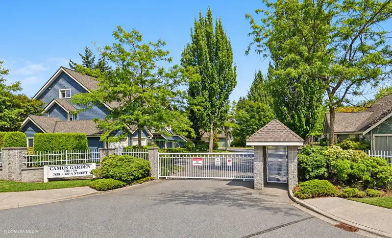 215 7838 120A STREET - photo 2 of 22