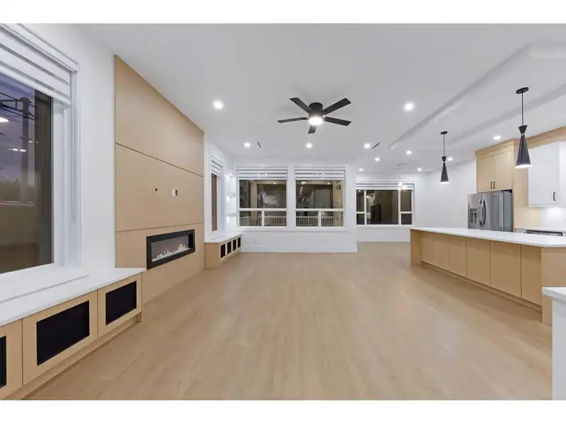 9755 177B STREET - photo 3 of 30