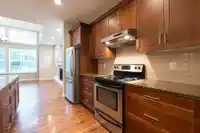 8228 171A STREET - thumbnail 15