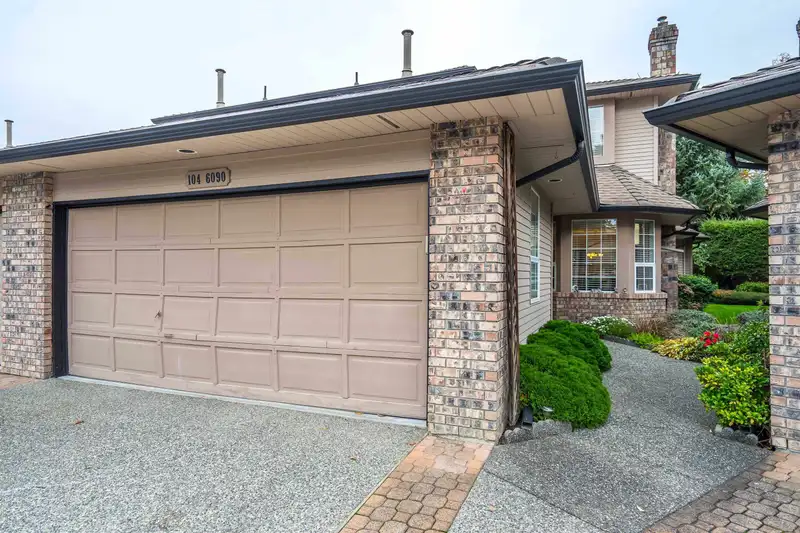 104 6090 W BOUNDARY DRIVE - photo 2 of 39