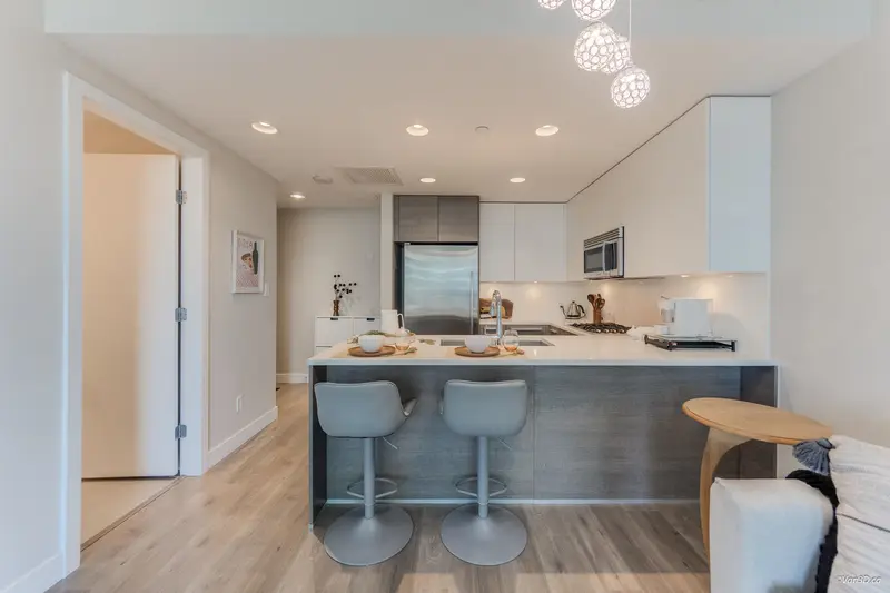 706 2008 ROSSER AVENUE - photo 4 of 24