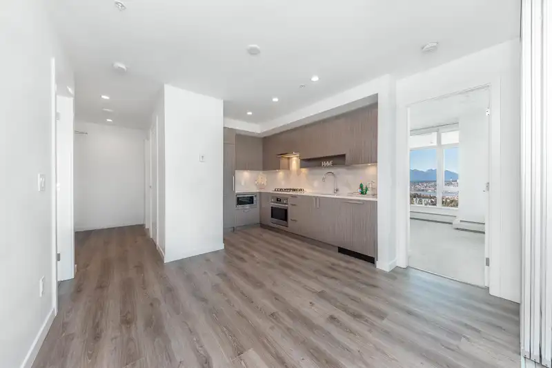3305 13350 CENTRAL AVENUE - photo 2 of 30