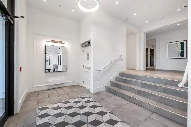 205 13933 105 BOULEVARD - photo 2 of 25