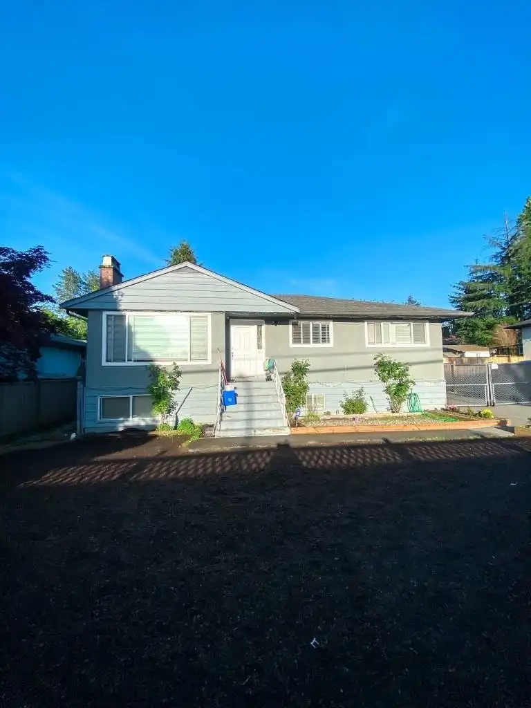 9864 128 STREET - photo 1 of 26