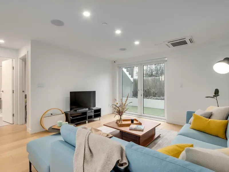 102 649 E 3RD STREET - photo 3 of 20