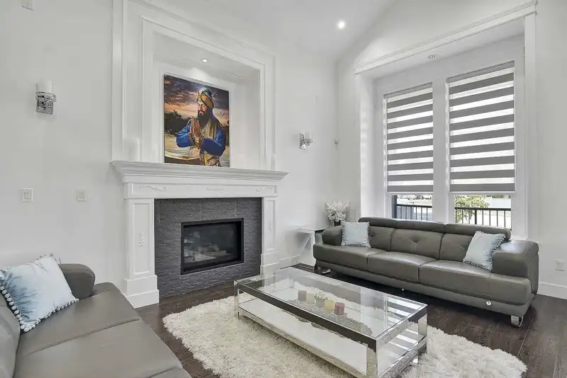 14966 72 AVENUE - photo 4 of 31