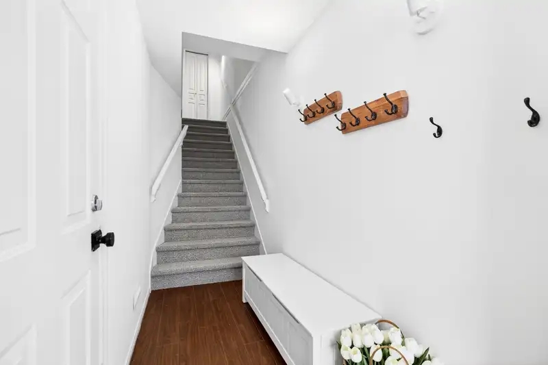 41 14952 58 AVENUE - photo 4 of 40