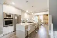90 16488 64 AVENUE - thumbnail 8