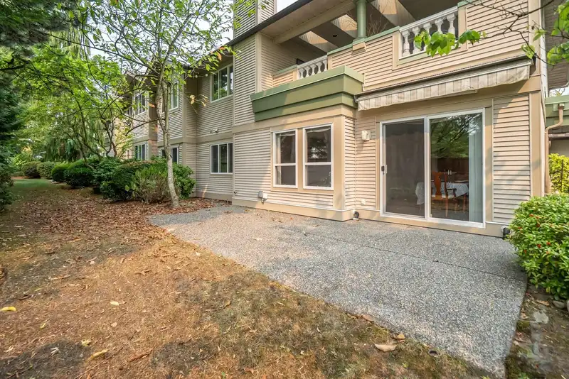 252 13888 70 AVENUE - photo 2 of 31