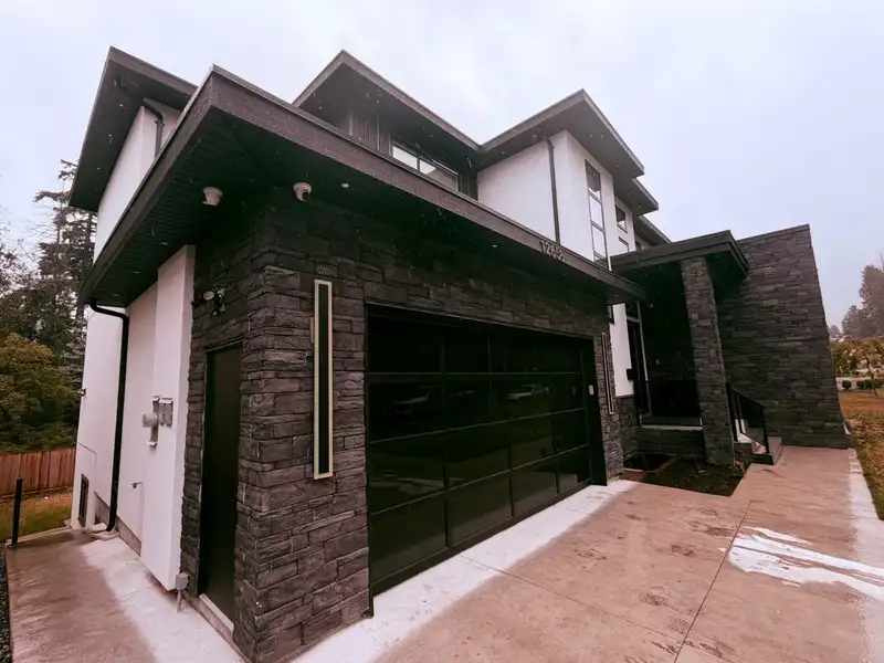 12655 106A AVENUE - photo 4 of 33