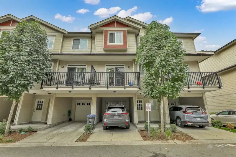 121 13898 64 AVENUE - photo 1 of 38
