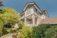 36 8250 158 STREET - thumbnail 1