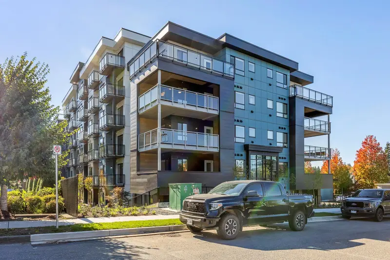 304 33886 PINE STREET - photo 4 of 25