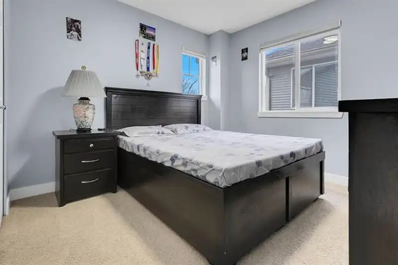 6287 167B STREET - photo 4 of 21