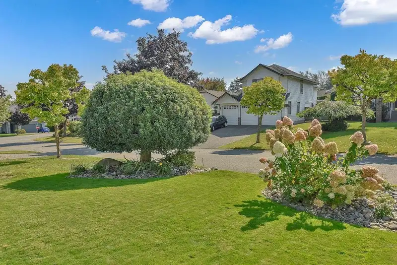 16529 85TH STREET - photo 4 of 40