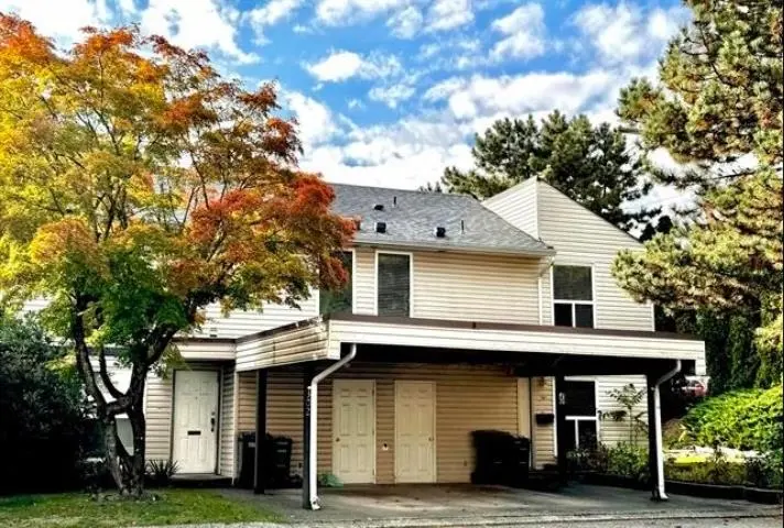 302 32550 MACLURE ROAD - photo 1 of 4