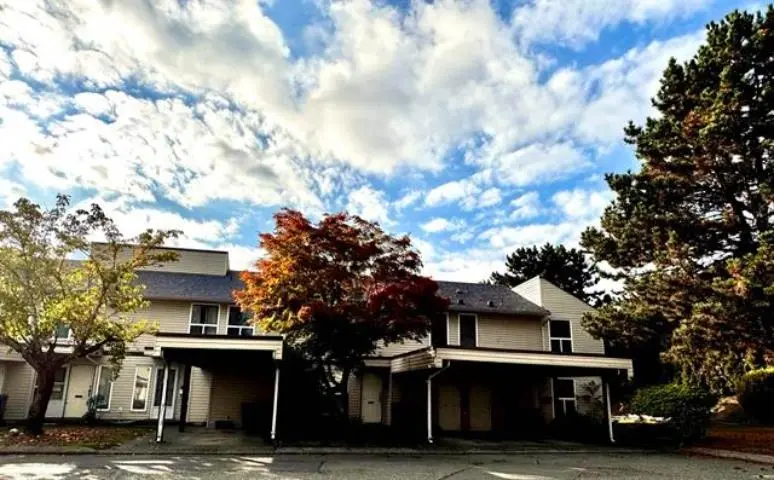 302 32550 MACLURE ROAD - photo 4 of 4