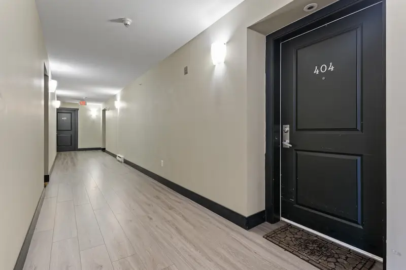 404 45561 YALE ROAD - photo 3 of 7