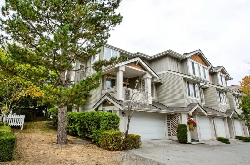 67 14877 58 AVENUE - photo 1 of 38