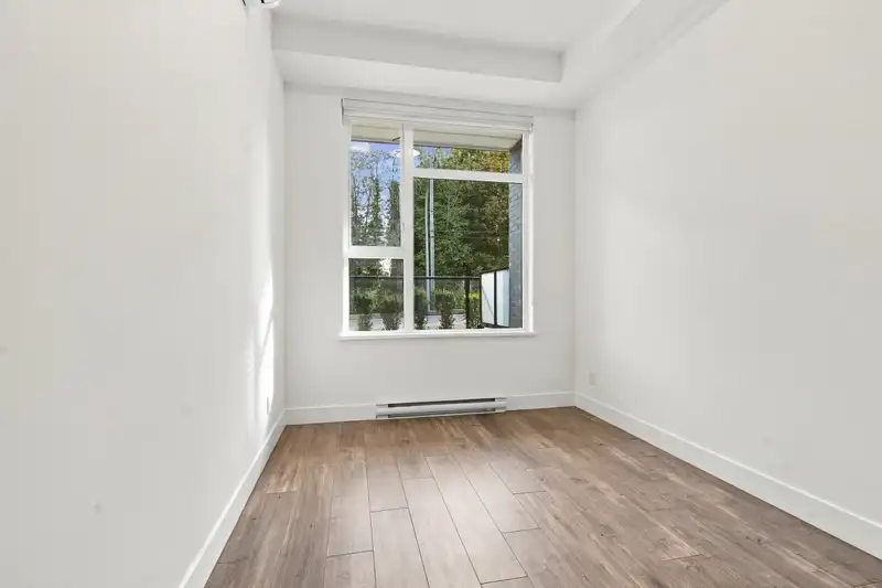 106 14398 60 AVENUE - photo 4 of 9