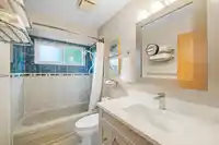 6588 148A STREET - thumbnail 12