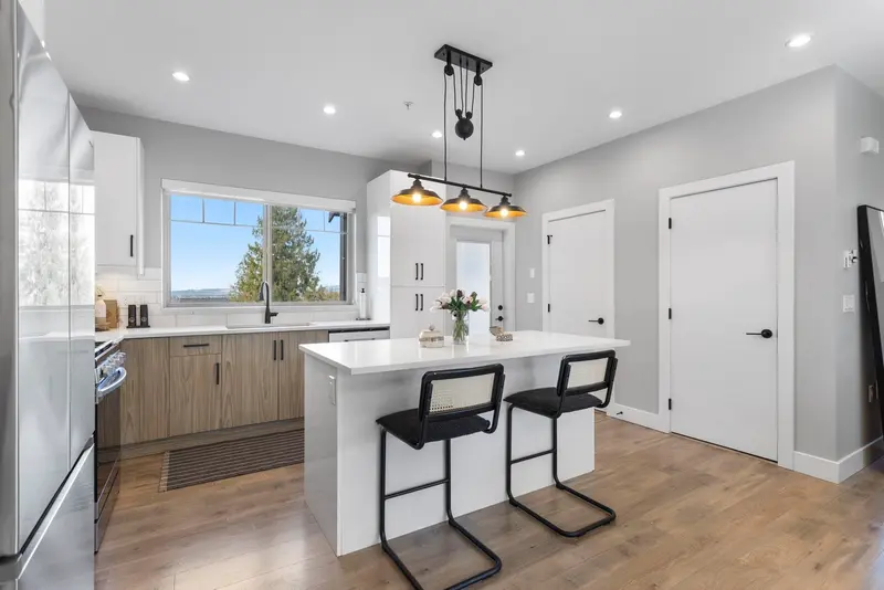 1 23710 133 AVENUE - photo 3 of 25