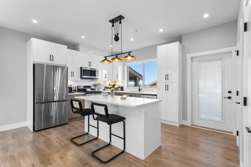 1 23710 133 AVENUE - photo 4 of 25