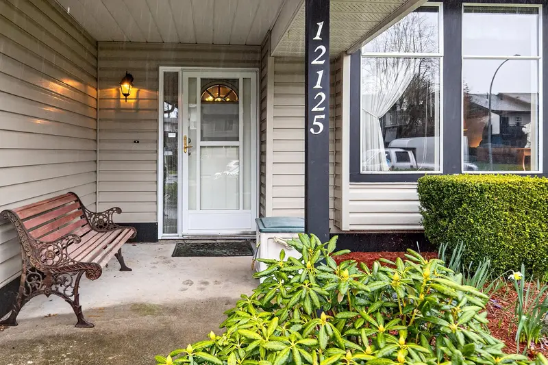 12125 189A STREET - photo 4 of 25