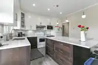 301 8142 120A STREET - thumbnail 11