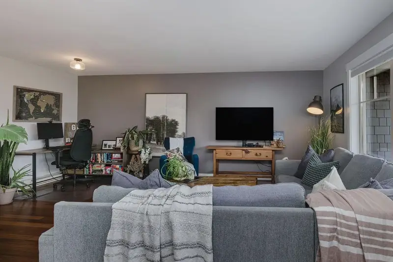 105 414 GOWER POINT ROAD - photo 3 of 25