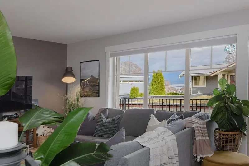 105 414 GOWER POINT ROAD - photo 4 of 25