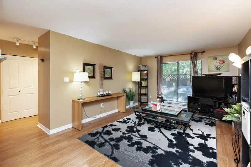 119 13775 74 AVENUE - photo 3 of 21