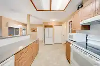 18980 64 AVENUE - thumbnail 11