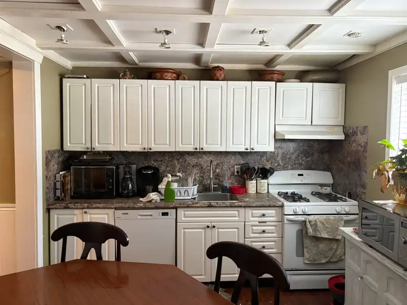 13983 GROSVENOR ROAD - photo 4 of 26