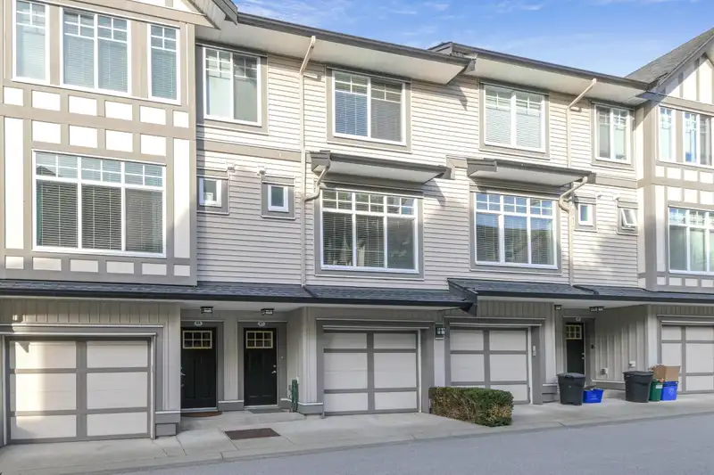 47 7090 180 STREET - photo 2 of 25