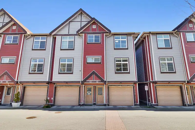 42 9405 121 STREET - photo 1 of 35