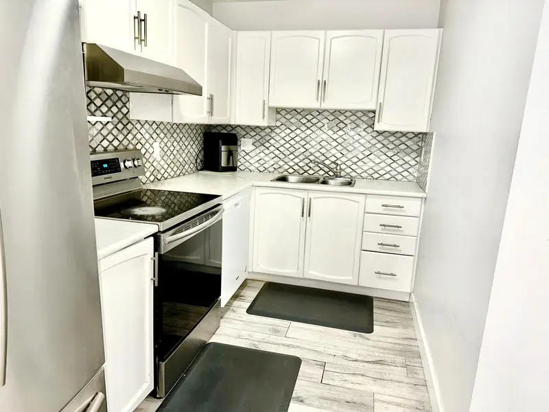 311 2964 TRETHEWEY STREET - photo 3 of 4