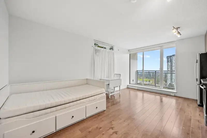 2511 13325 102A AVENUE - photo 4 of 14