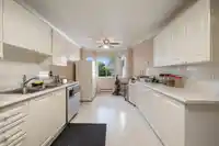 108 9310 KING GEORGE BOULEVARD - thumbnail 2