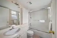108 9310 KING GEORGE BOULEVARD - thumbnail 16