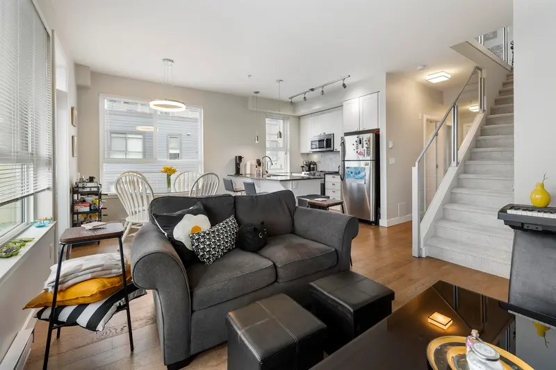 503 3080 GLADWIN ROAD - photo 4 of 25