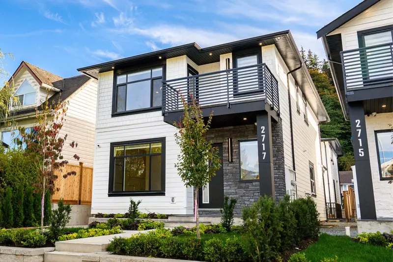 2717 HENRY STREET - photo 1 of 25