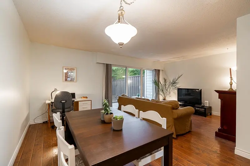 1 10900 SPRINGMONT DRIVE - photo 4 of 25