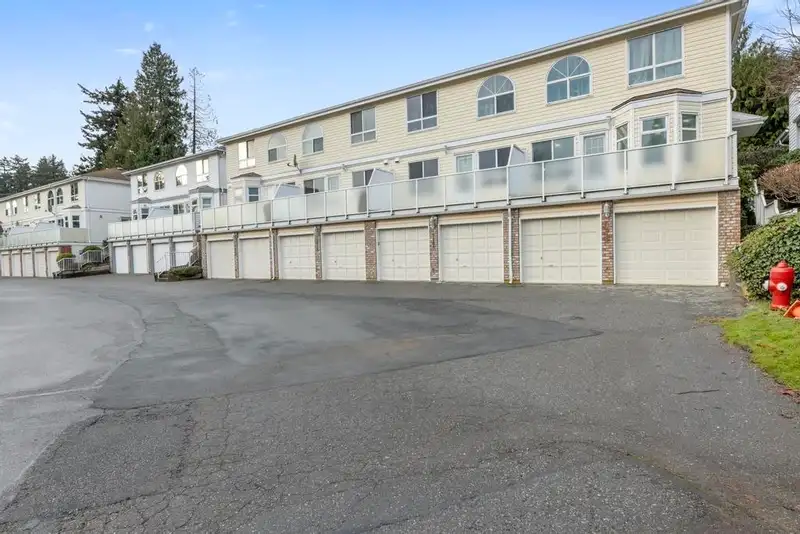 115 12233 92 AVENUE - photo 1 of 38