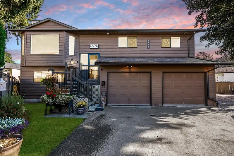 6576 132A STREET - photo 1 of 40