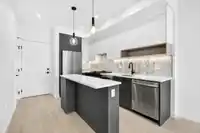 220 6220 GOOSEBERRY DRIVE - thumbnail 4